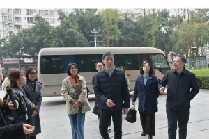 湖南省总工会参观团一行莅临文化宫参观考察