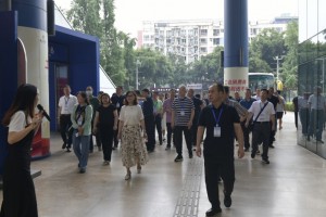 惠州市总工会参观团一行莅临文化宫参观考察